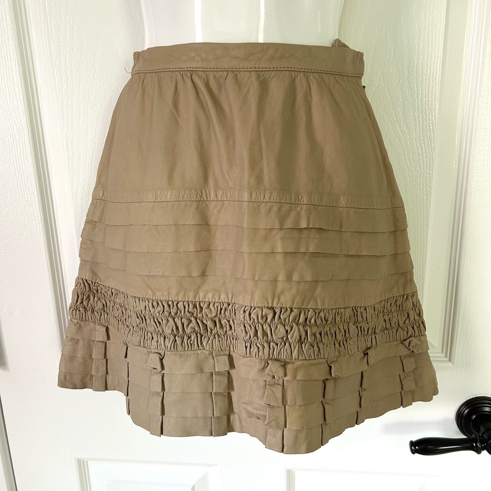 $400 JOIE 100% LAMB LEATHER XXS/XS FLOUNCE MINI SKIRT RUFFLES TAN KHAKI CAMEL